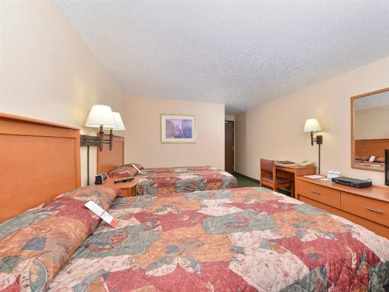 Super 8 By Wyndham Casper West By The River Exterior foto